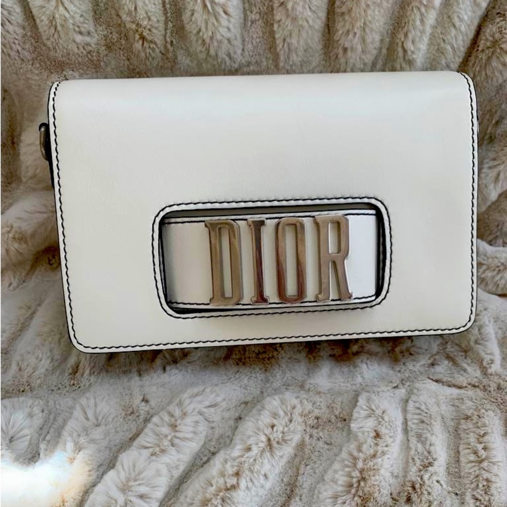 Latte Dior.